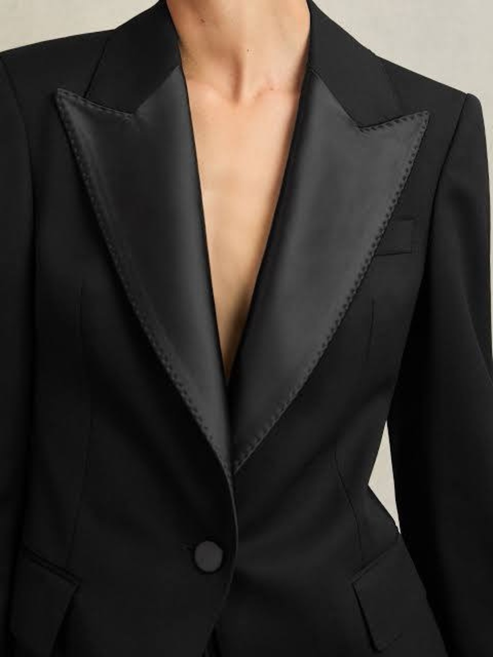 Etiqueta Negra - Black Satin-Lapel Women's Blazer - Tailored Evening Jacket
